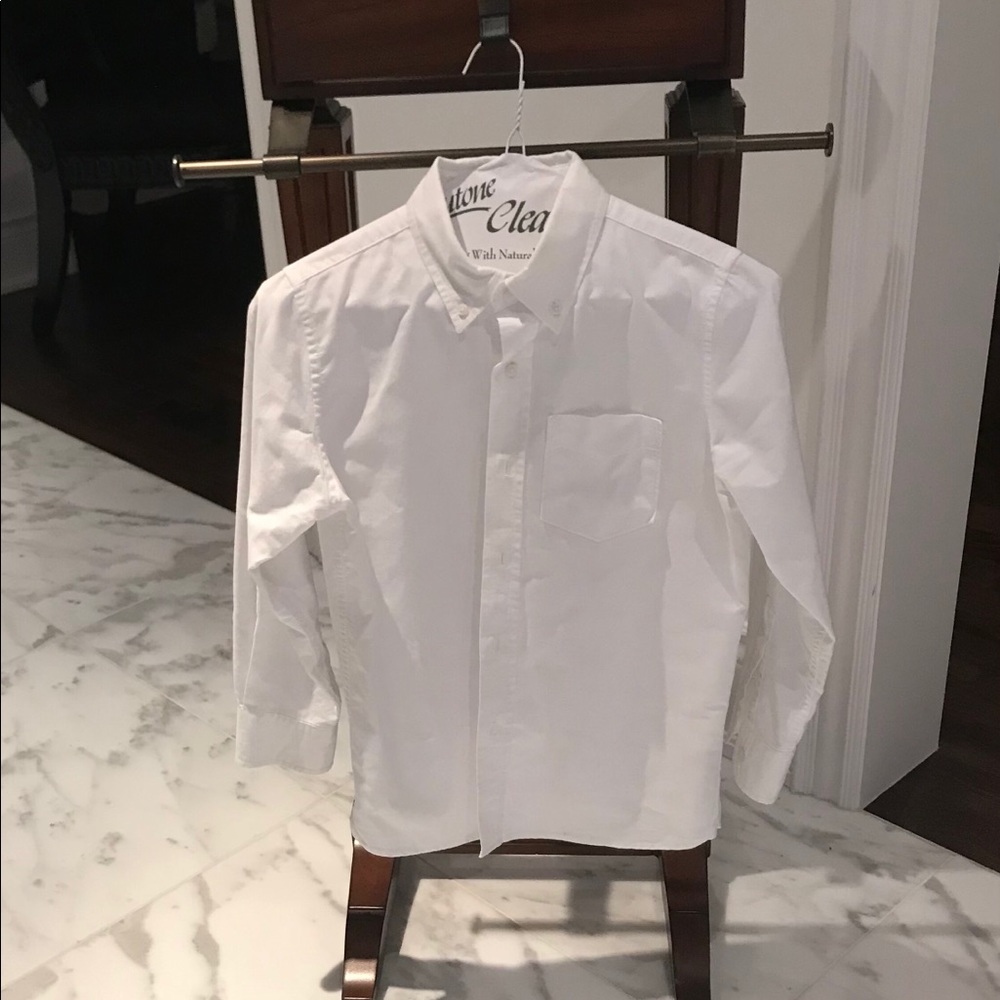 Gap button down size 10 boys. Excellent condition.